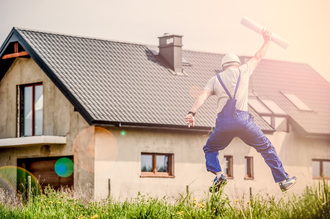 Contractor and house